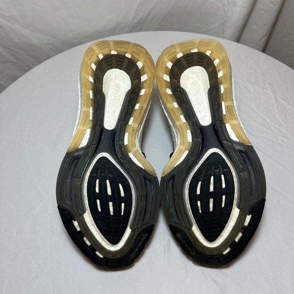 Adidas UltraBoost 21 Sneaker Running Shoe Black Cloud White FY0402 Women’s 8.5 - Picture 5 of 7